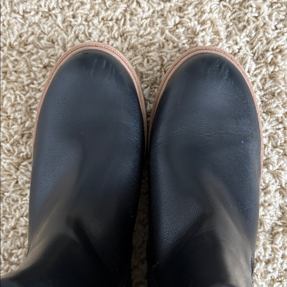 Art Class | Laurel Chelsea Boots (Black) -EUC - Picture 8 of 15